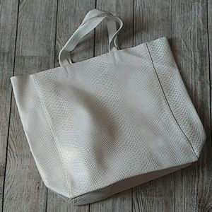 white gold saks fifth Avenue tote